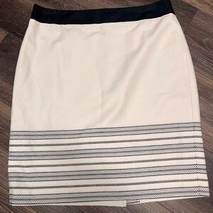 Ann Taylor cotton elegant, black and cream, striped skirt size 10
